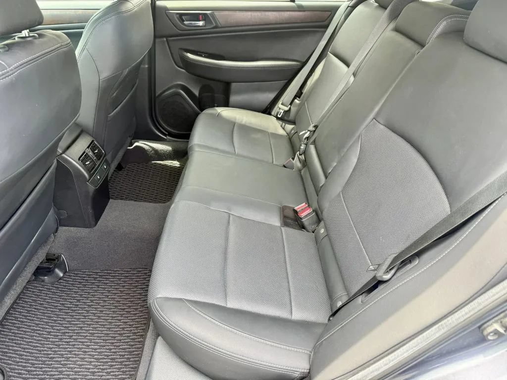 Used 2016 Subaru Outback 2.5i Limited AWD/4WD image 14
