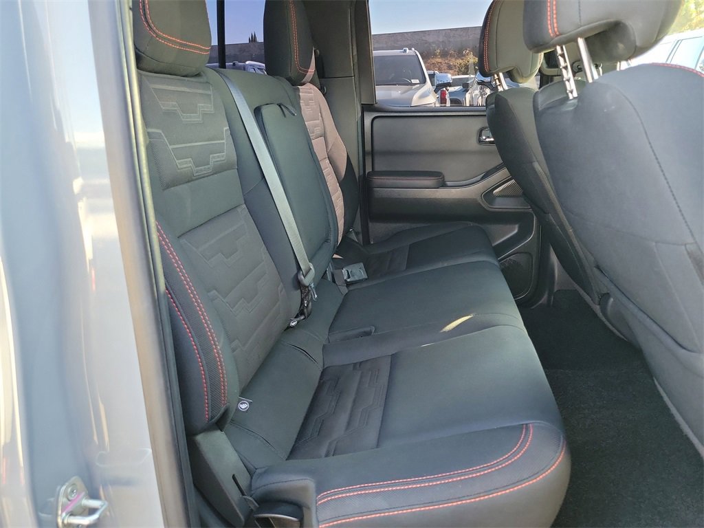 Used 2022 Nissan Frontier Pro-X image 18