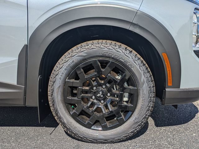 New 2025 Mitsubishi Outlander Trail Edition image 12