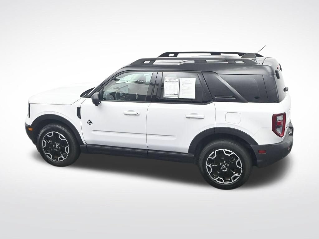 Certified 2025 Ford Bronco Sport Outer Banks w/ Outer Banks Tech Package+ AWD/4WD image 38