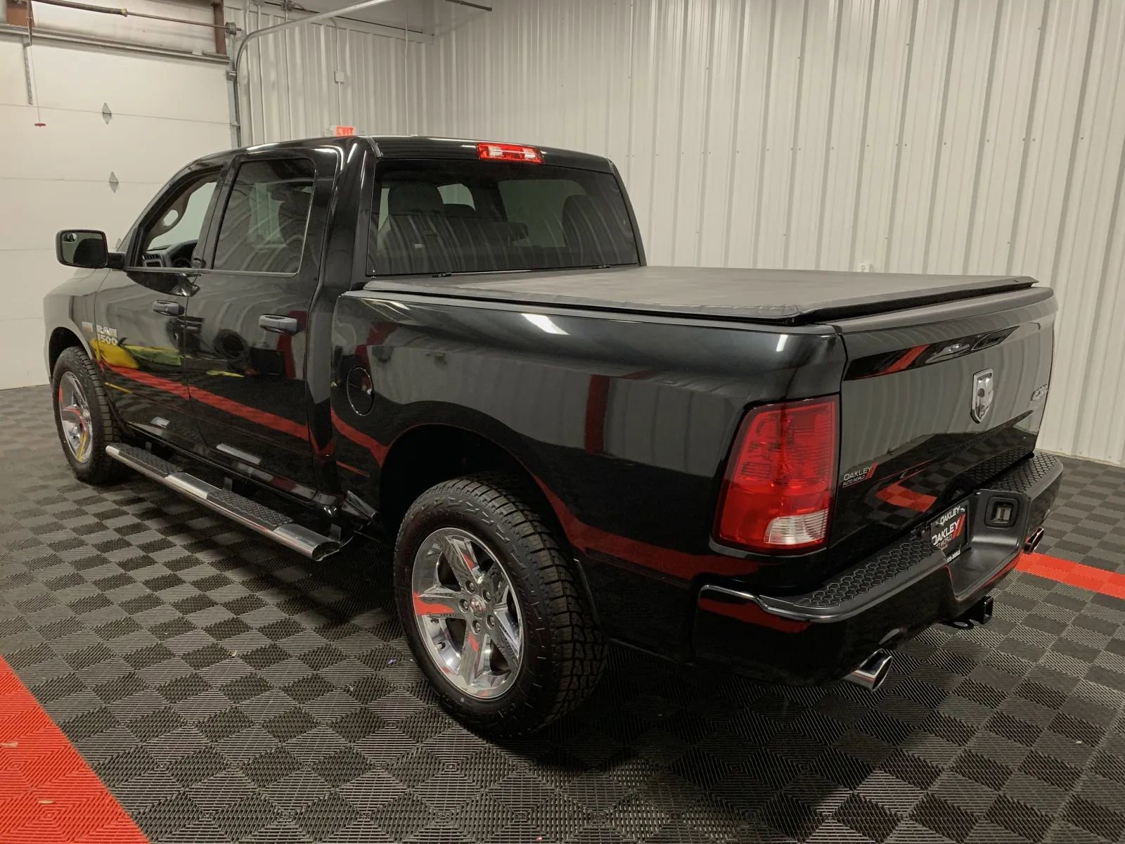 Used 2018 RAM 1500 Express w/ Express Value Package image 2