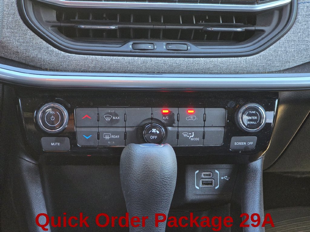 Used 2024 Jeep Compass Sport AWD/4WD image 18