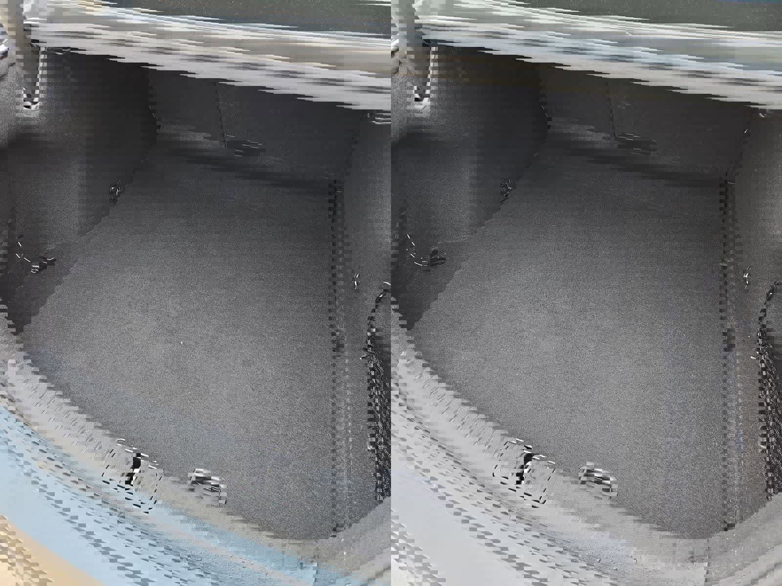 Used 2023 Genesis G70 3.3T RWD image 31