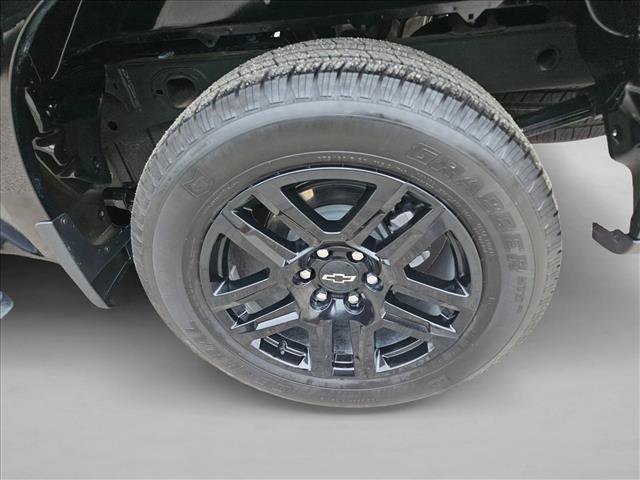 Used 2025 Chevrolet Silverado 1500 Custom image 6