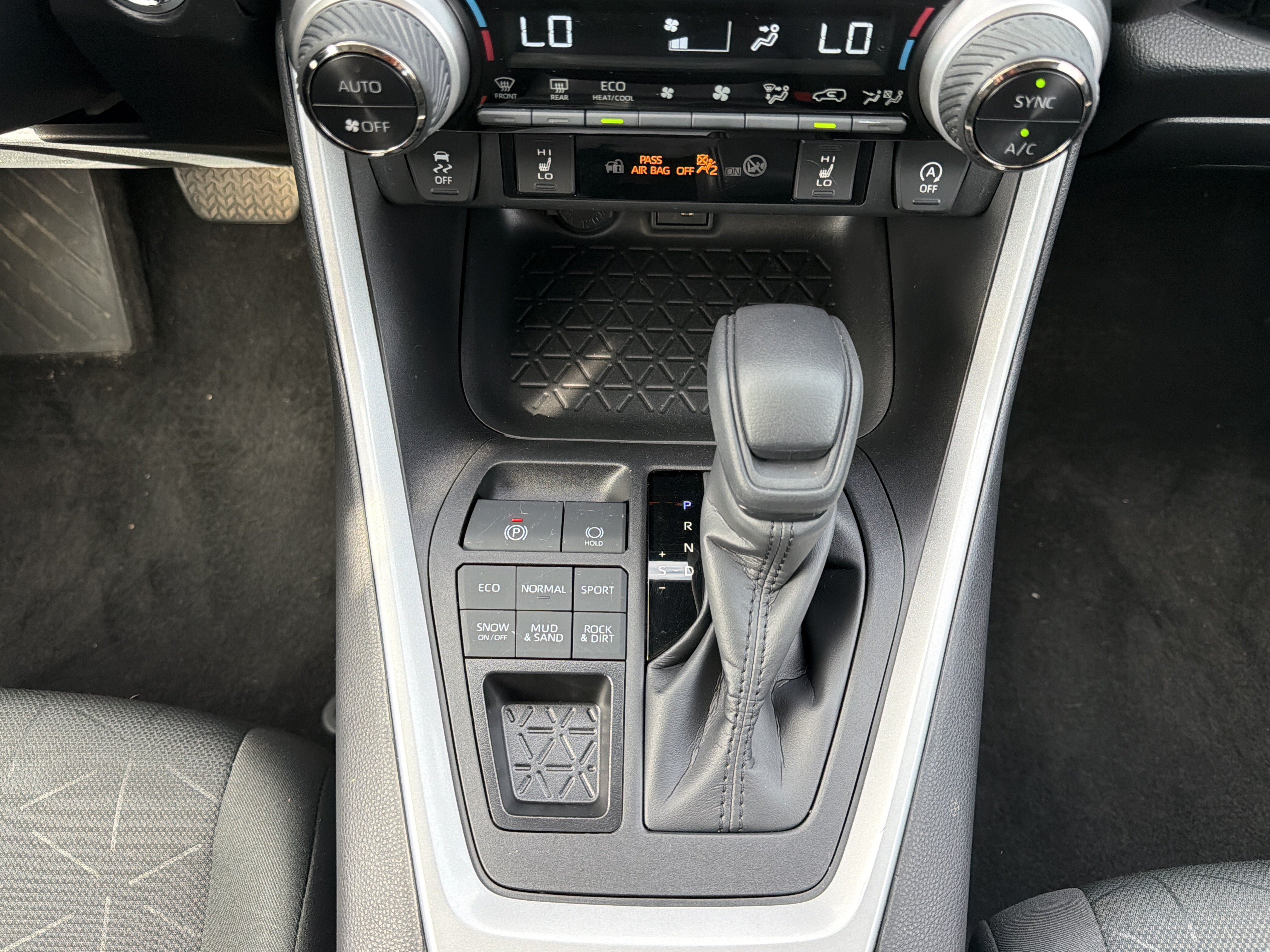Used 2023 Toyota RAV4 XLE w/ Convenience Package AWD/4WD image 22