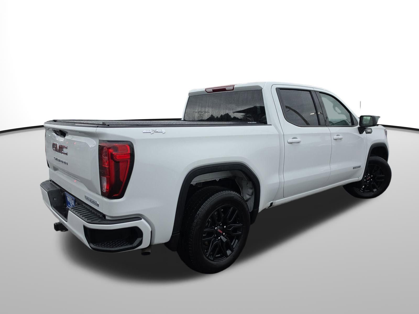 Used 2026 GMC Sierra 1500 Elevation image 9