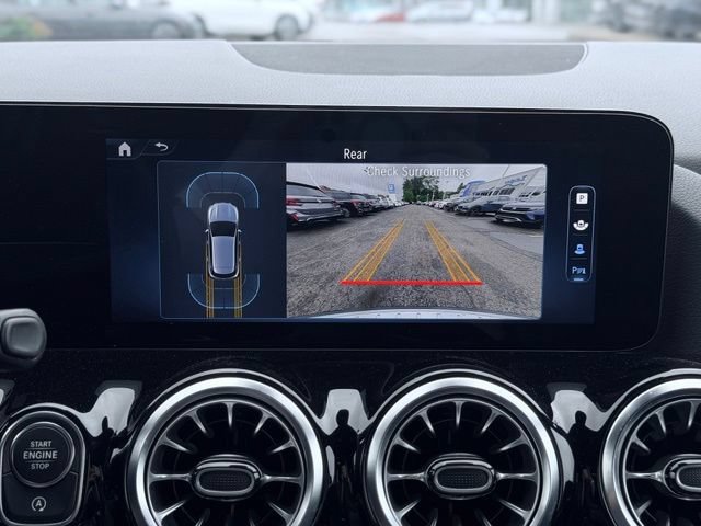 Used 2025 Mercedes-Benz GLA 250 4MATIC image 41