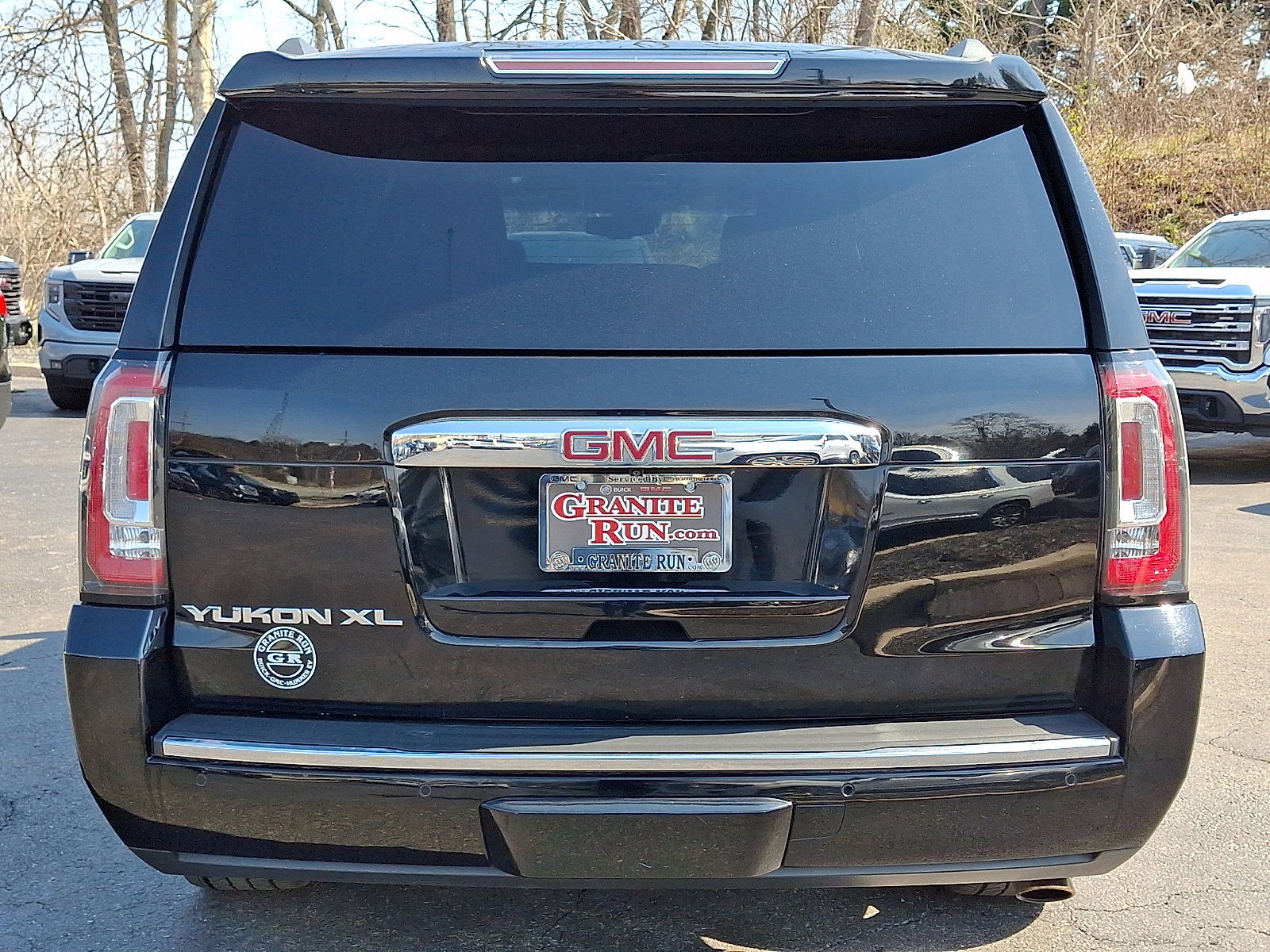 Used 2017 GMC Yukon XL Denali w/ Open Road Package image 5