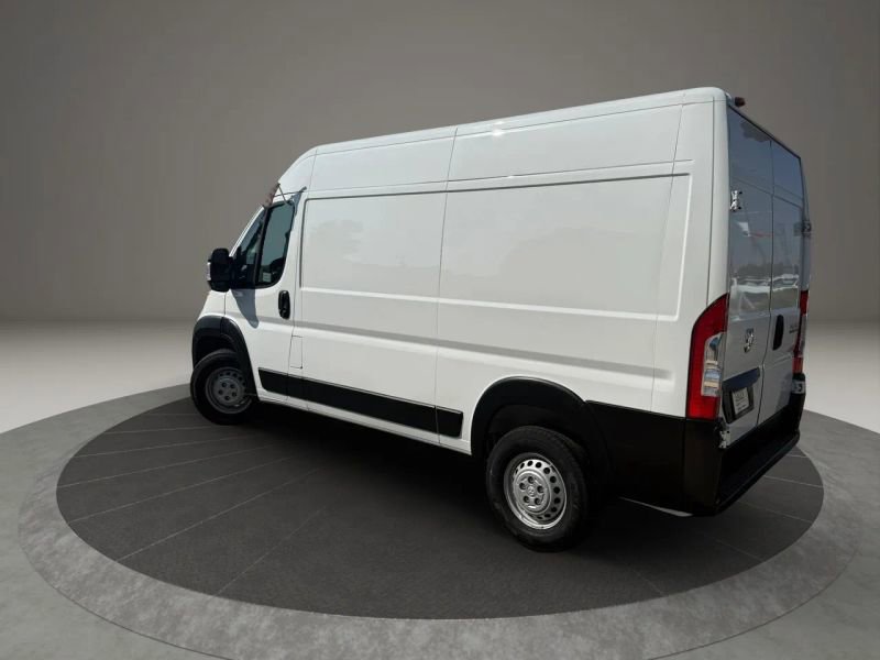 New 2025 RAM ProMaster 2500 w/ Premium Convenience Group image 17