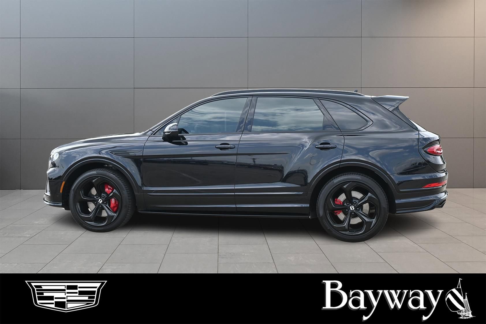 Used 2024 Bentley Bentayga AWD/4WD image 4
