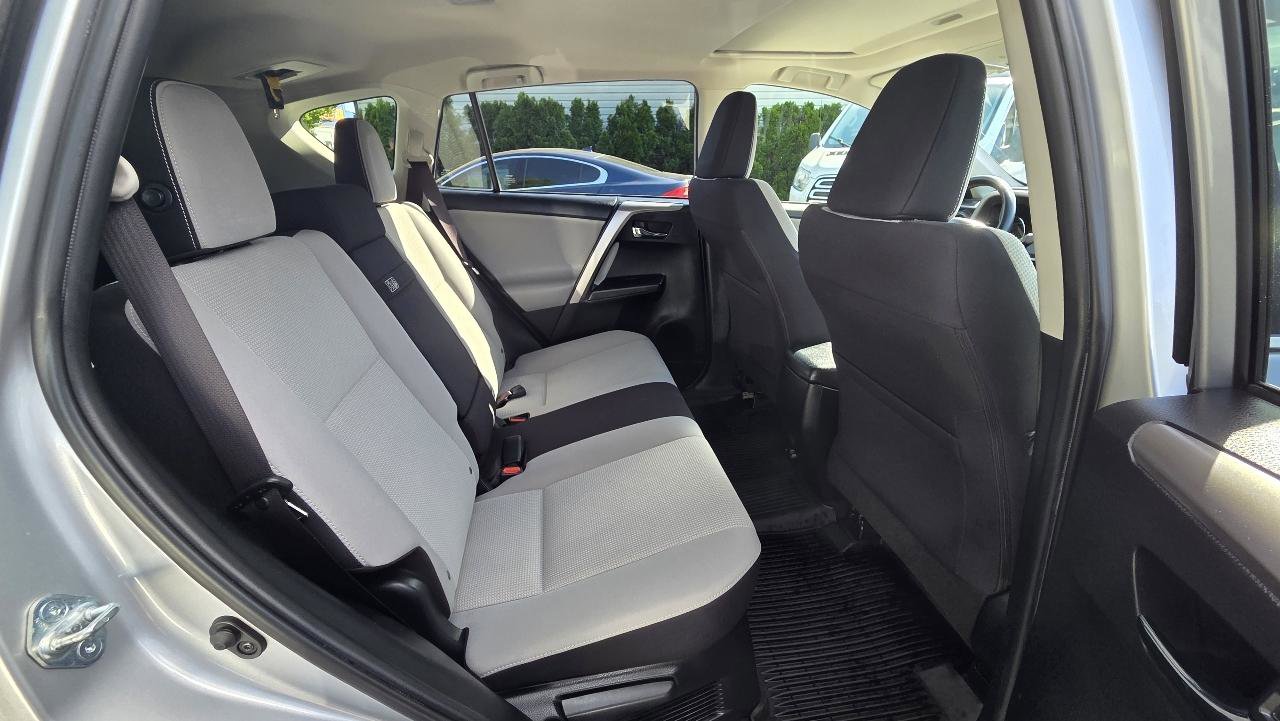 Used 2017 Toyota RAV4 XLE w/ All Weather Liner Package AWD/4WD image 15