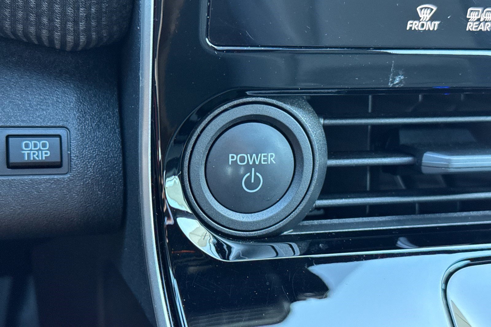 Certified 2025 Toyota bZ4X AWD image 17