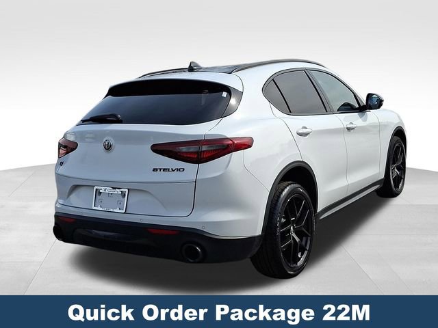 Used 2019 Alfa Romeo Stelvio Sprint w/ Nero Edizione image 7