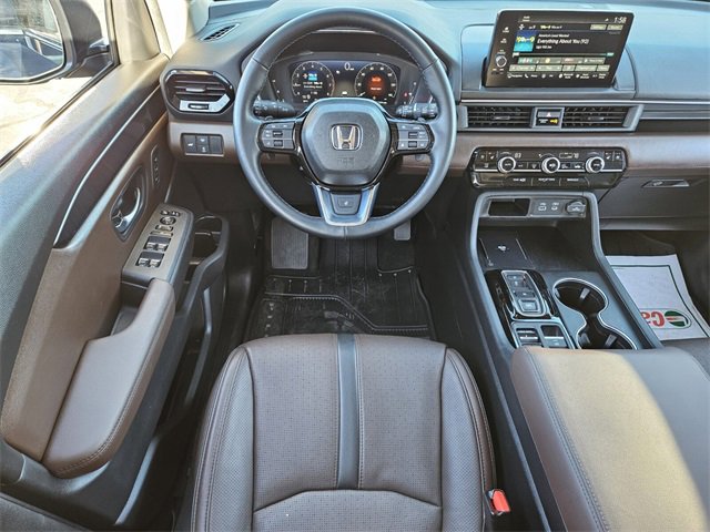 Used 2025 Honda Pilot Elite image 10