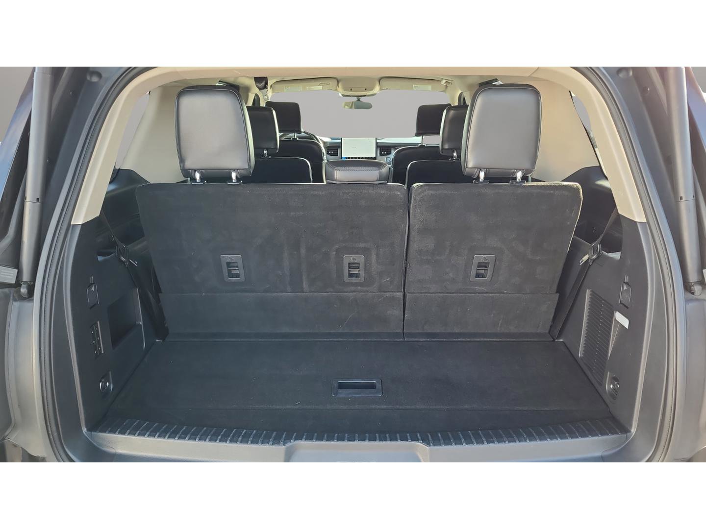 Certified 2022 Ford Expedition XLT image 25