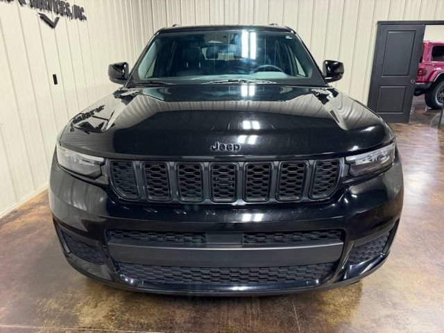 Used 2023 Jeep Grand Cherokee L Laredo AWD/4WD image 2