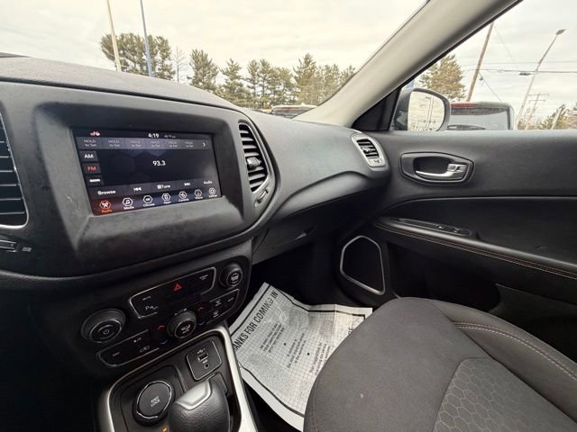 Used 2019 Jeep Compass Sport w/ Cold Weather Group AWD/4WD image 26