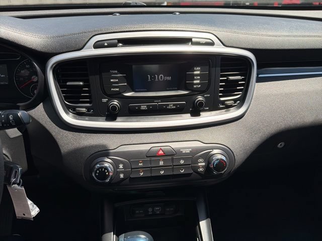 Used 2016 Kia Sorento AWD image 16