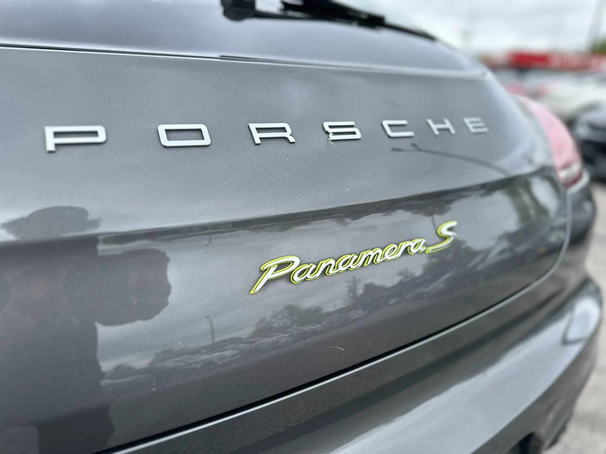 Used 2014 Porsche Panamera S image 38