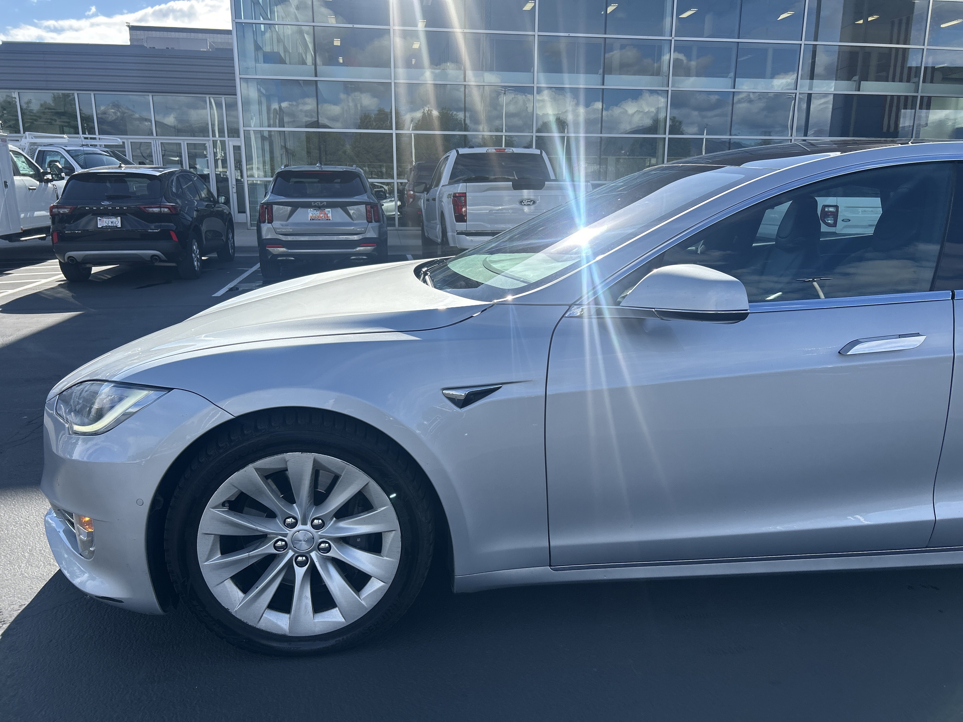Used 2017 Tesla Model S AWD image 9