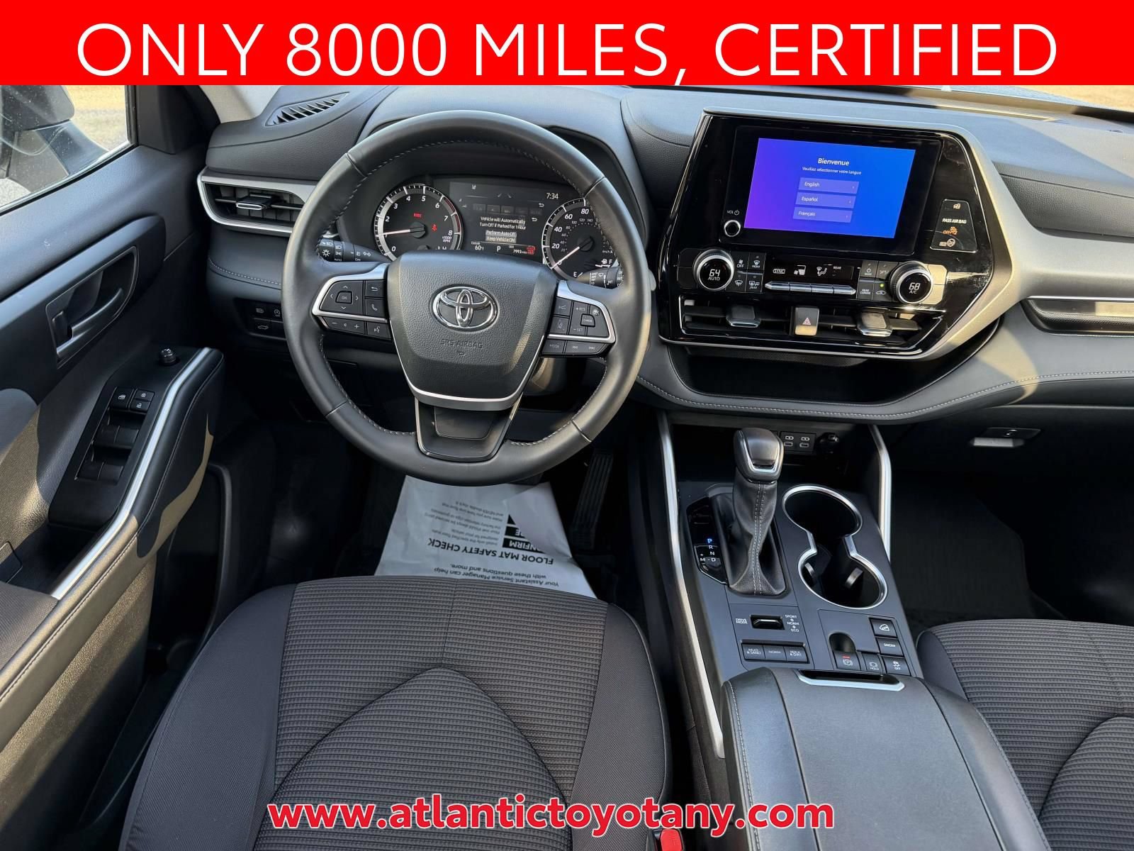 Used 2025 Toyota Highlander LE AWD/4WD image 19
