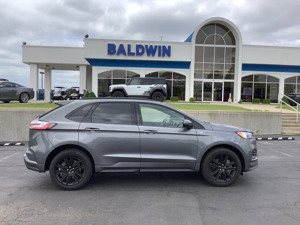 Used 2024 Ford Edge ST-Line image 8