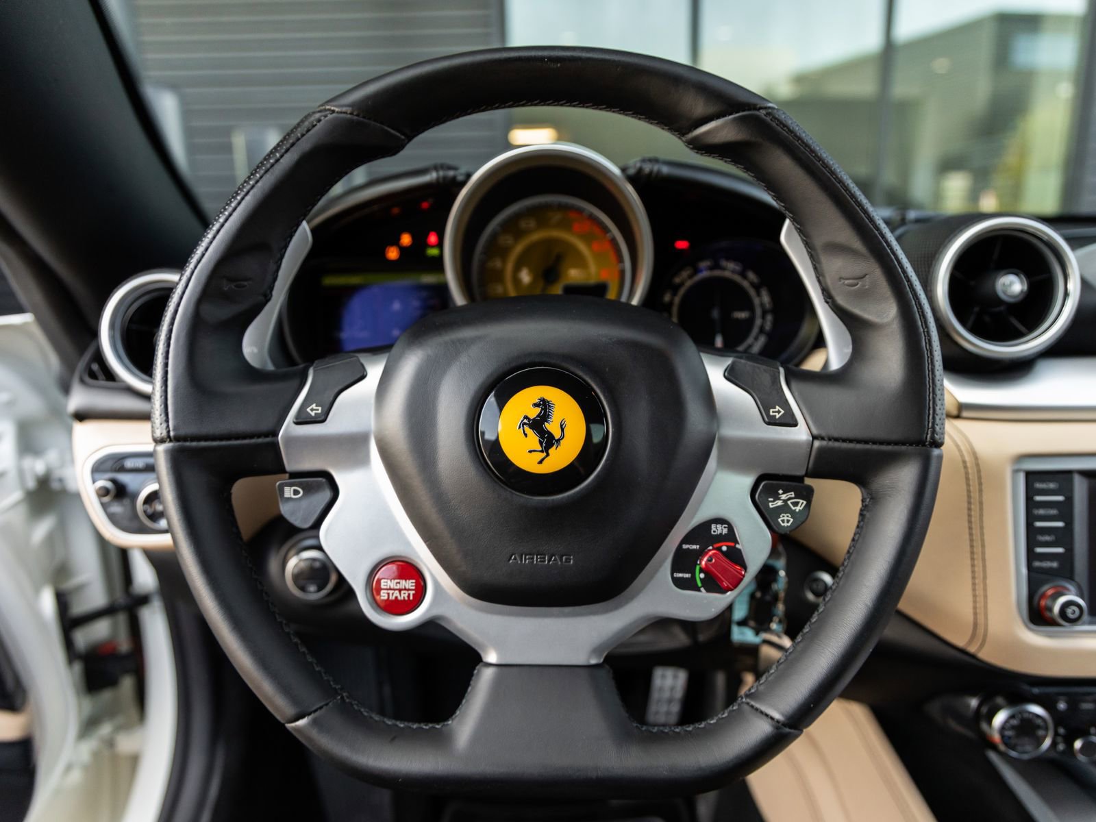 Used 2015 Ferrari California T RWD image 37