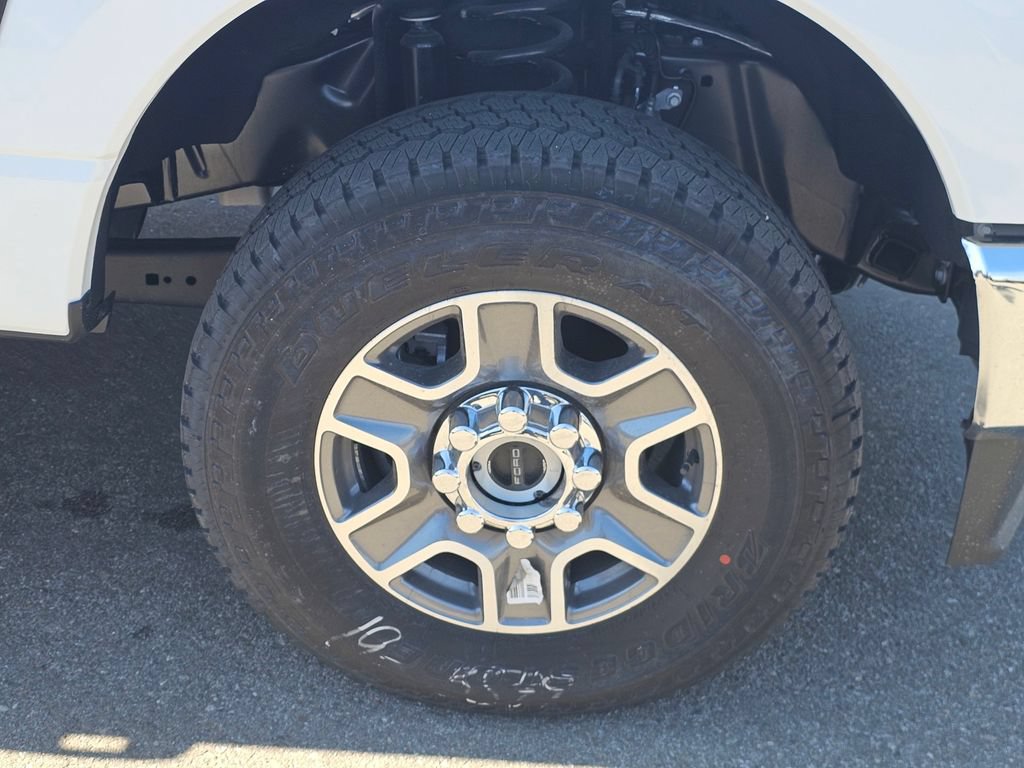 New 2026 Ford F250 Lariat w/ FX4 Off-Road Package AWD/4WD image 7