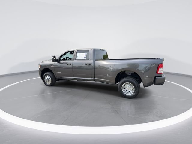 Used 2024 RAM 3500 Big Horn w/ Sport Appearance Package image 6