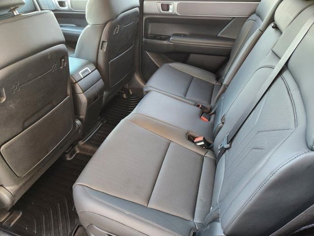 Used 2024 Hyundai Santa Fe SEL image 31