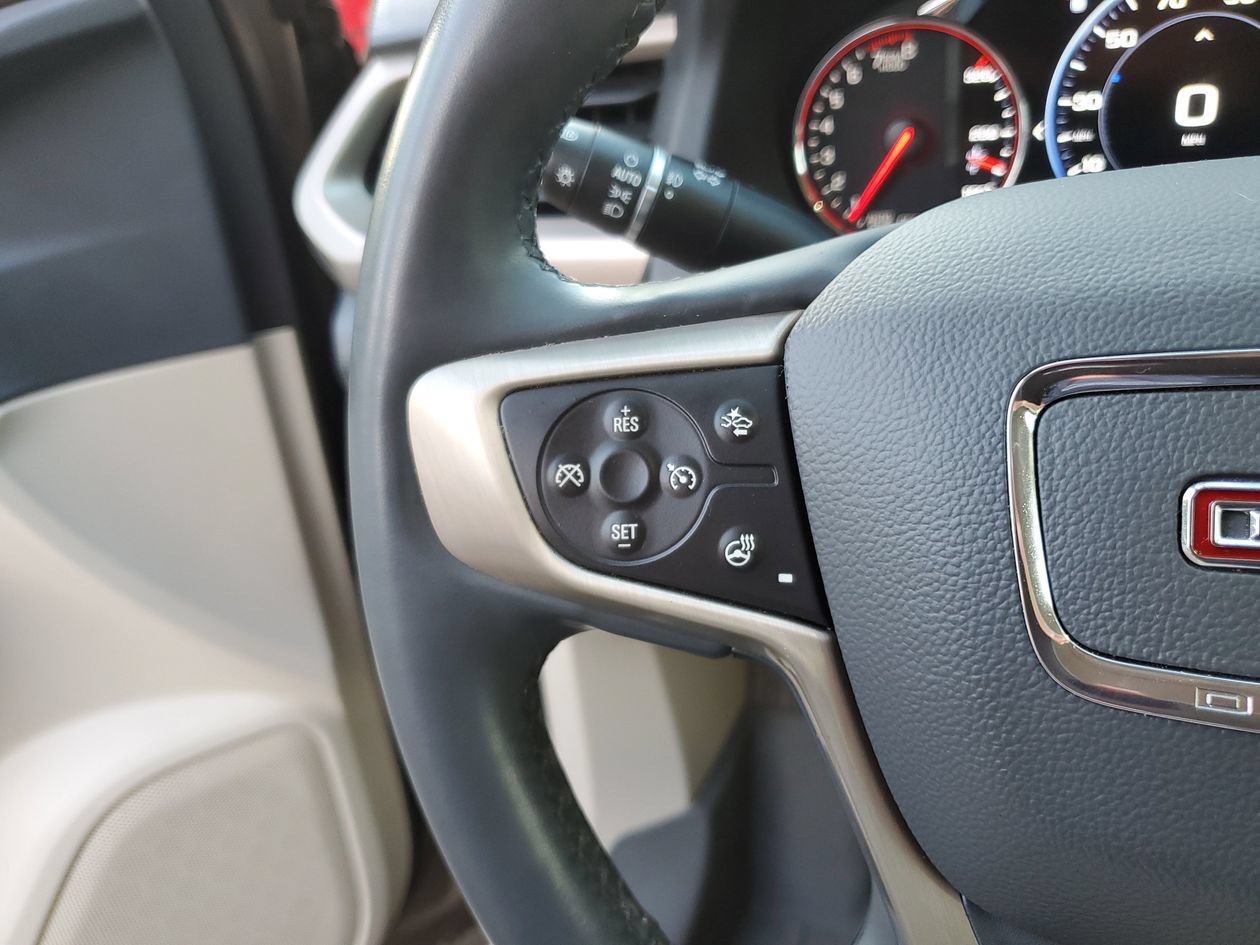 Used 2023 GMC Acadia Denali w/ Denali Technology Package FWD image 28