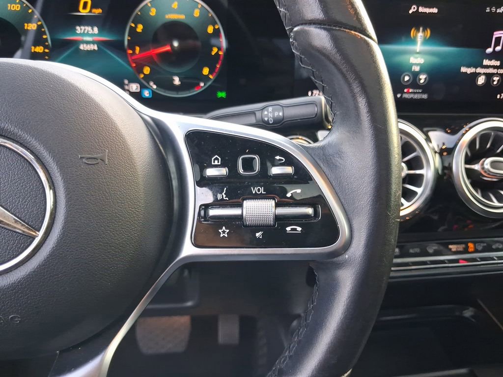 Used 2021 Mercedes-Benz GLA 250 4MATIC image 22
