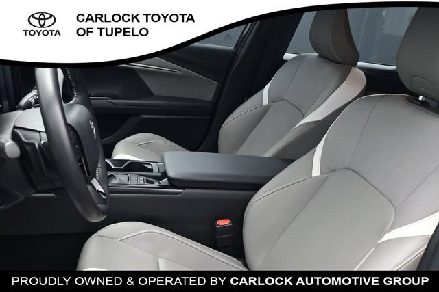 Used 2026 Toyota Camry SE w/ Multimedia Upgrade Package FWD image 21