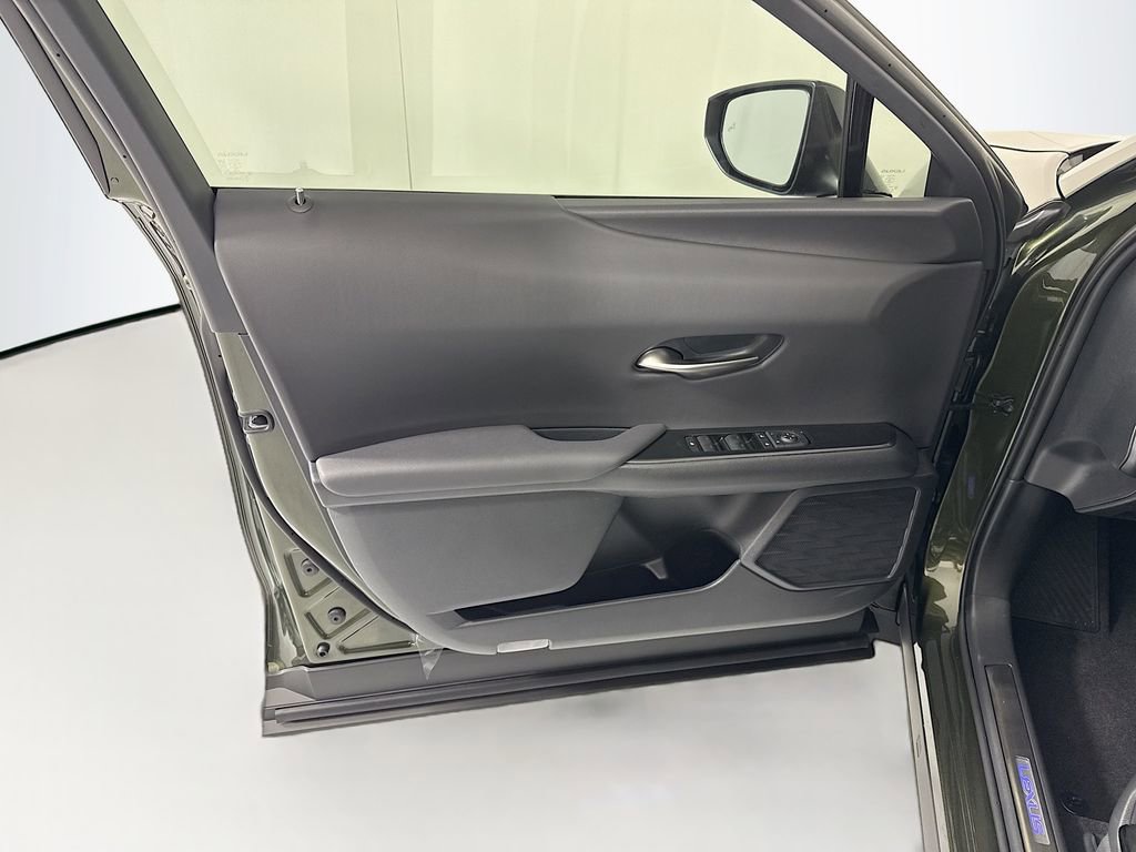 New 2026 Lexus UX 300h FWD image 25