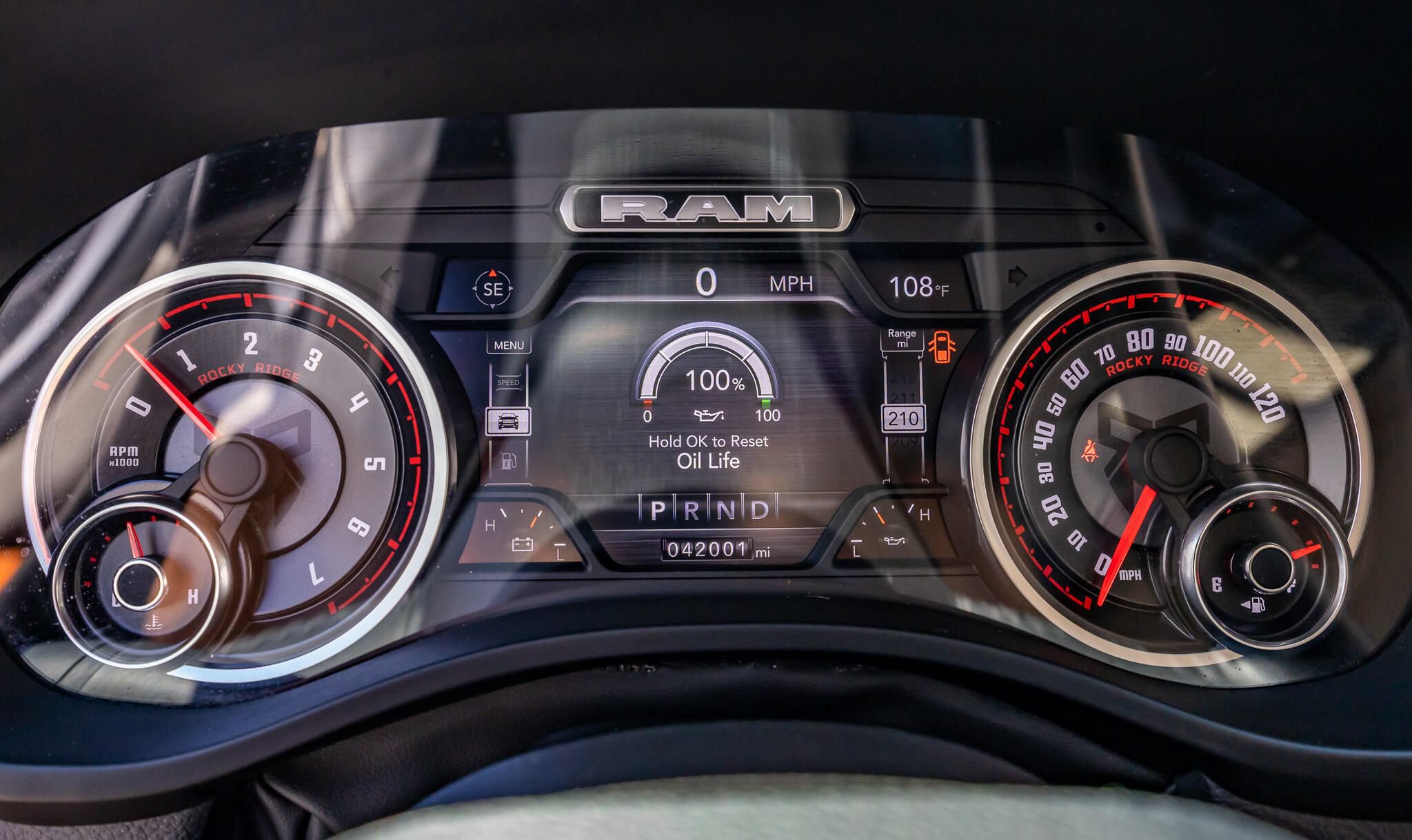 Used 2022 RAM 1500 Laramie AWD/4WD image 16