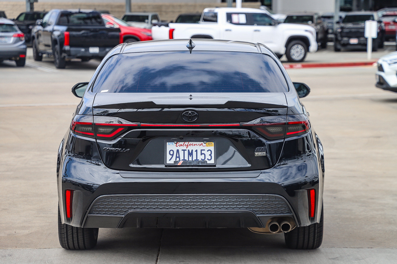 Used 2022 Toyota Corolla SE w/ SE Premium Package FWD image 7