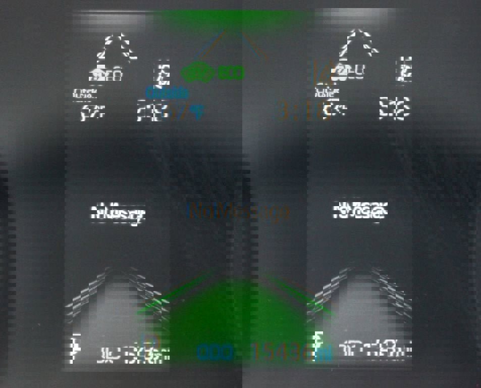 Used 2024 Toyota Sienna LE image 4