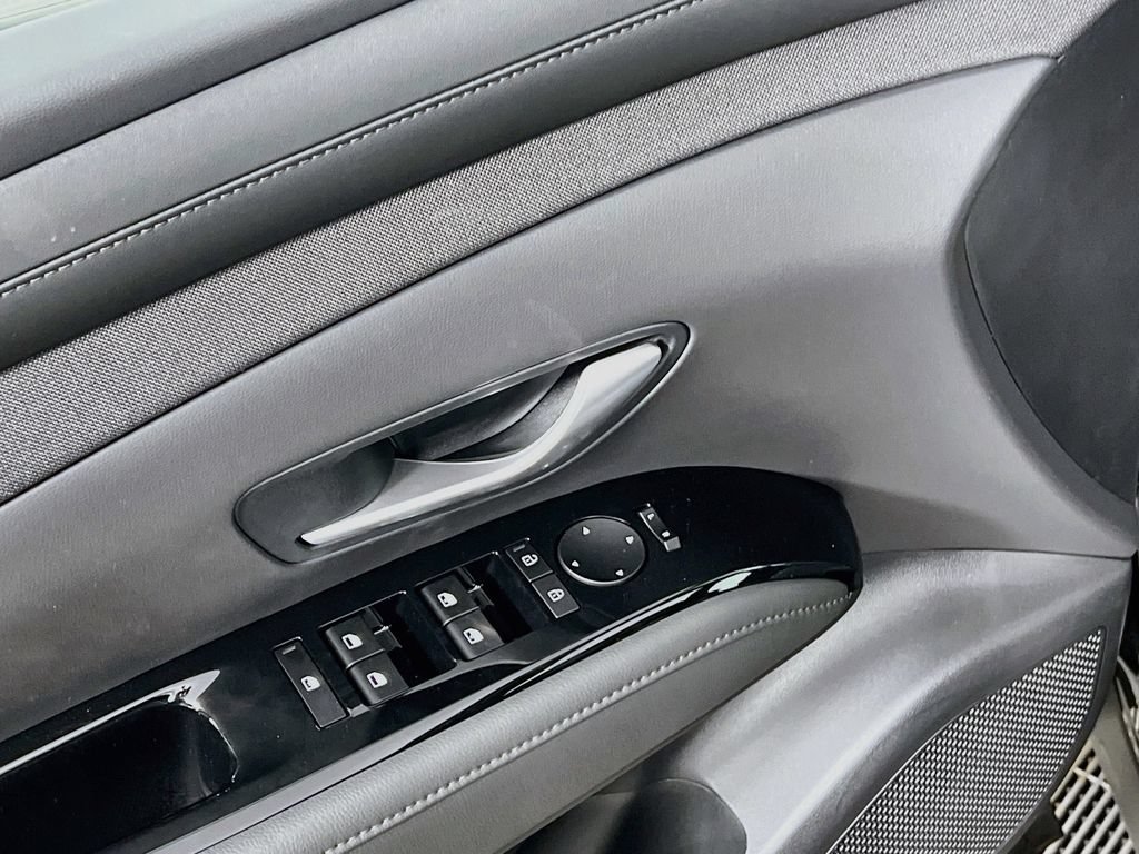 Certified 2025 Hyundai Santa Cruz SEL AWD/4WD image 16