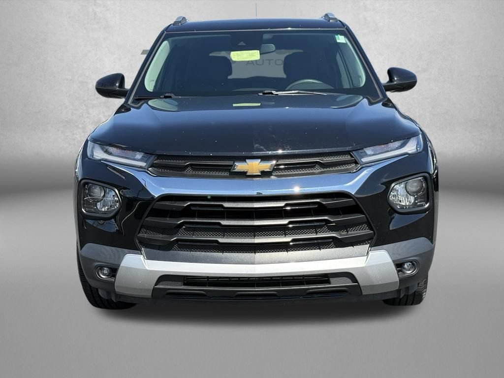 Used 2023 Chevrolet TrailBlazer LT AWD/4WD image 3