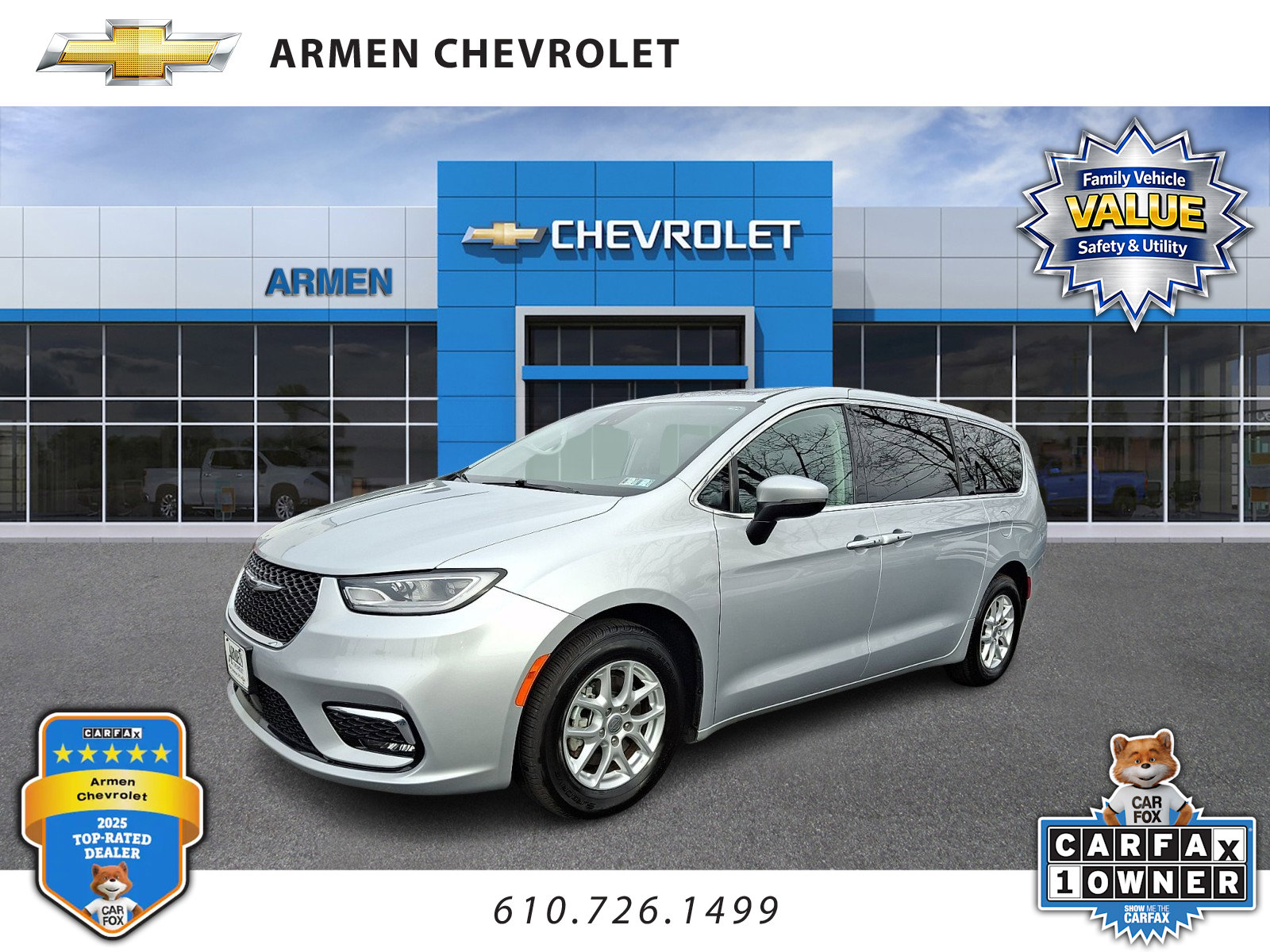 Used 2023 Chrysler Pacifica Touring-L image 1