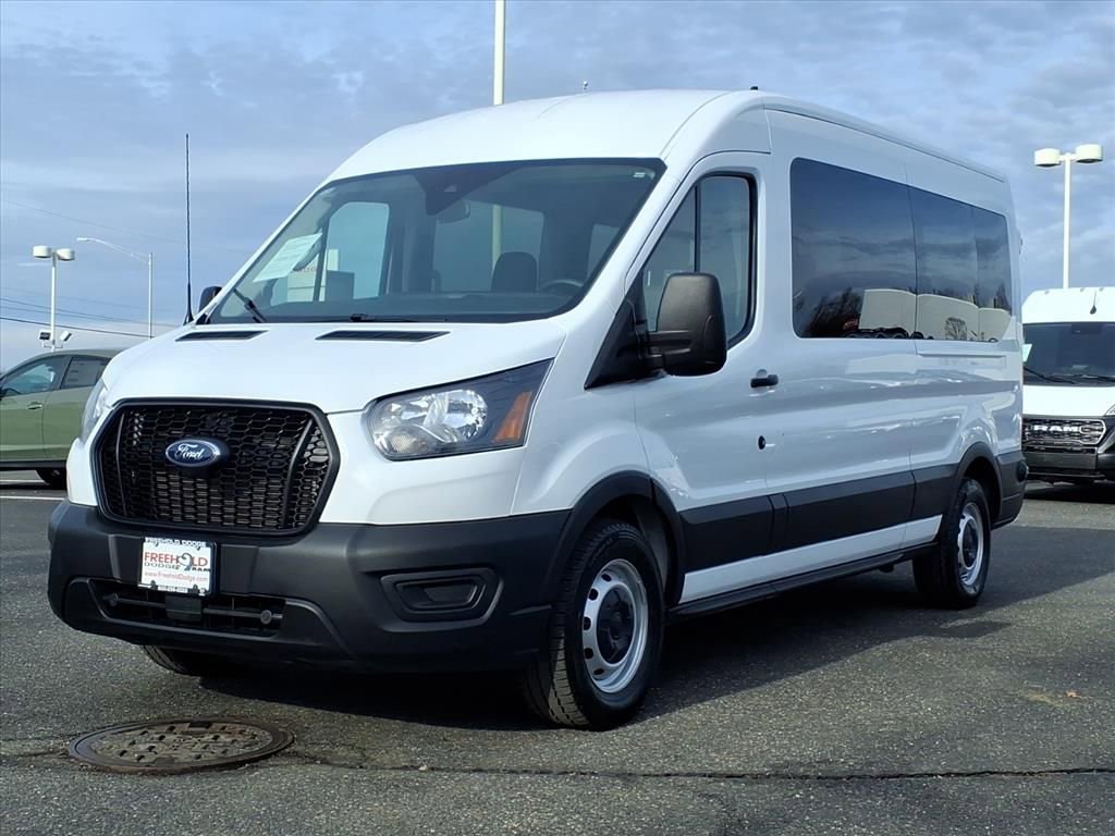 Used 2024 Ford Transit 350 XL image 3