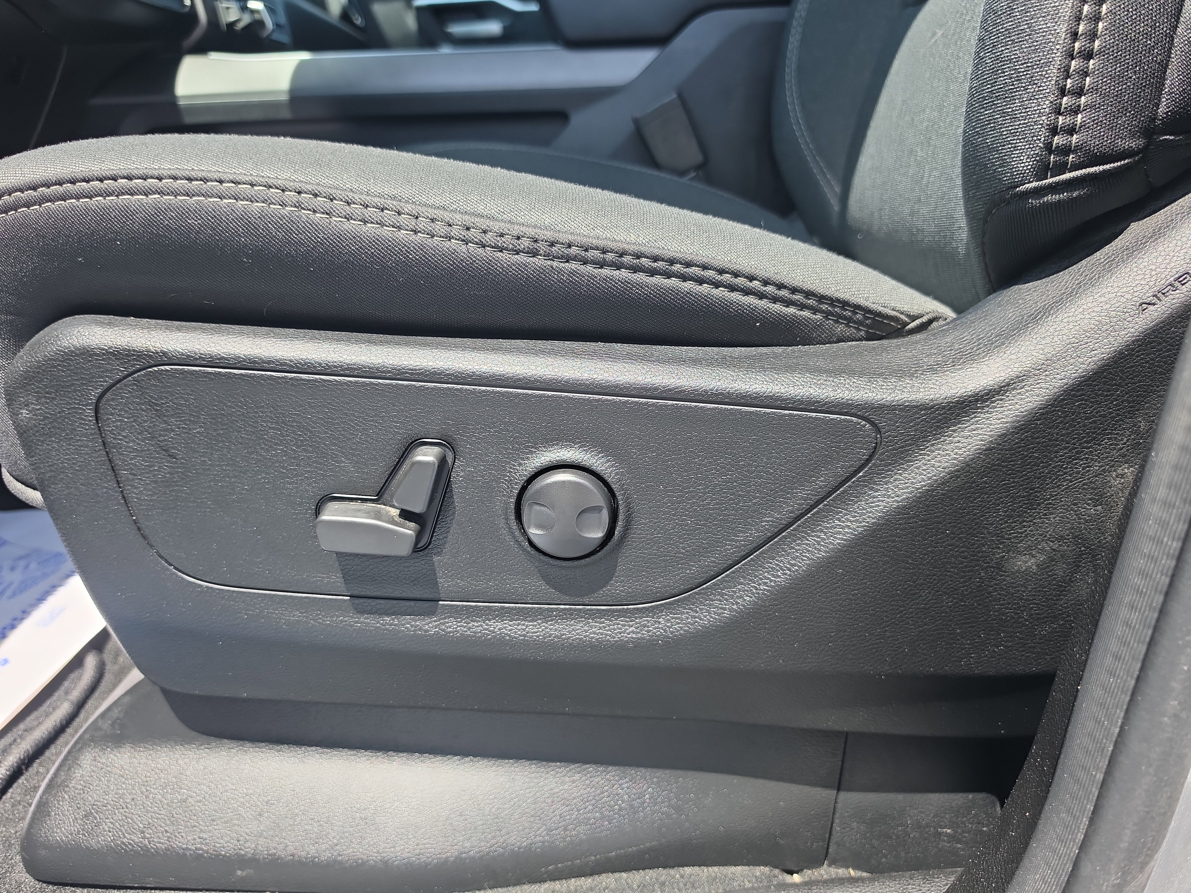 Used 2022 RAM 1500 Big Horn AWD/4WD image 13