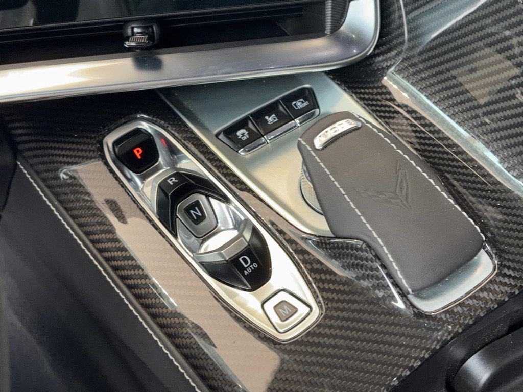 Used 2024 Chevrolet Corvette Z06 RWD image 13