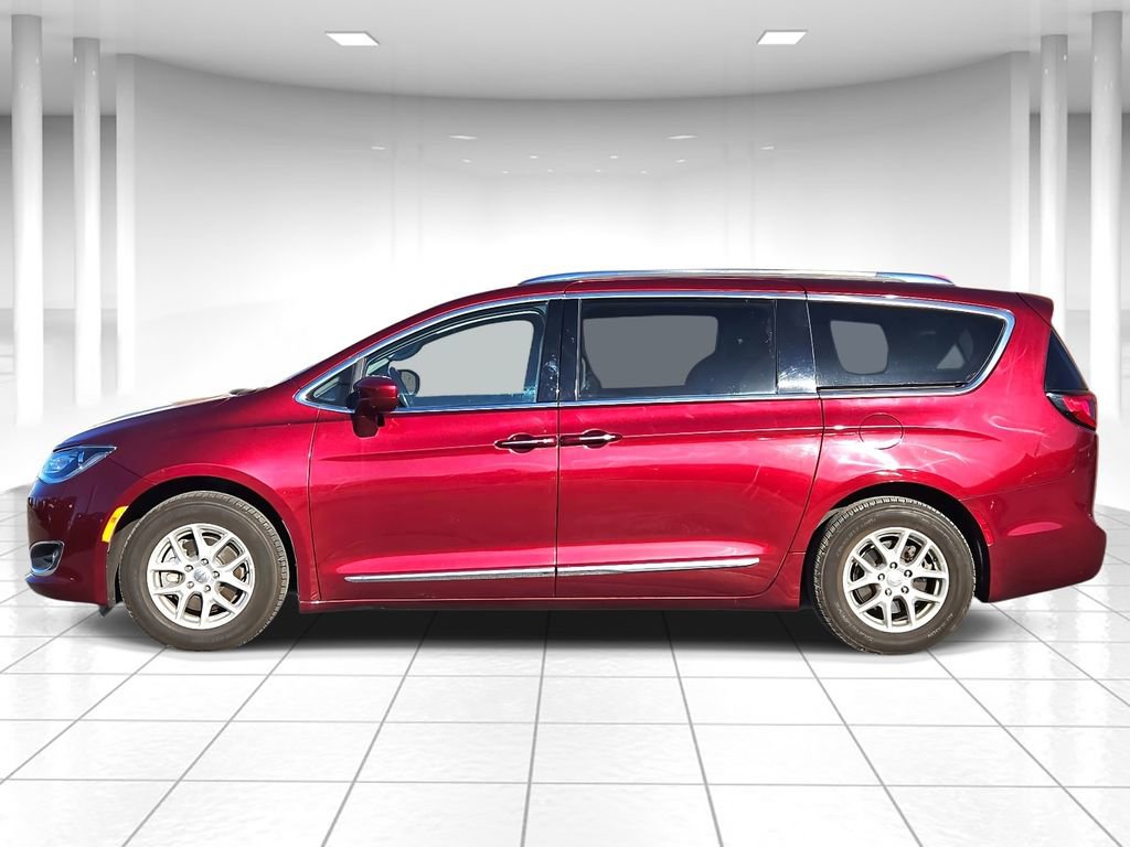 Used 2020 Chrysler Pacifica Touring-L image 6