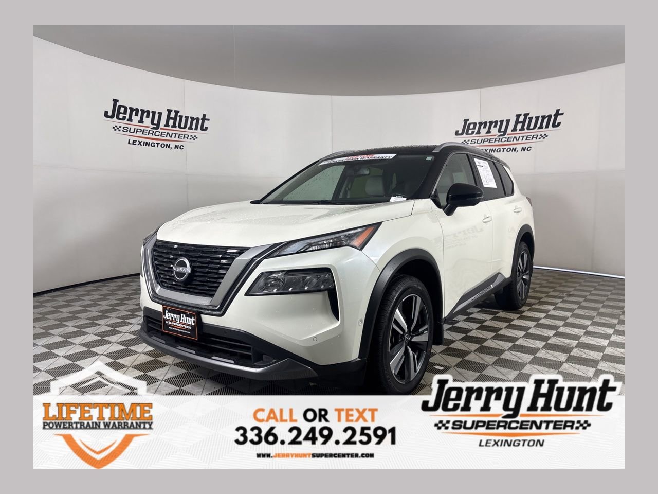 Used 2023 Nissan Rogue SL w/ SL Premium Package image 1