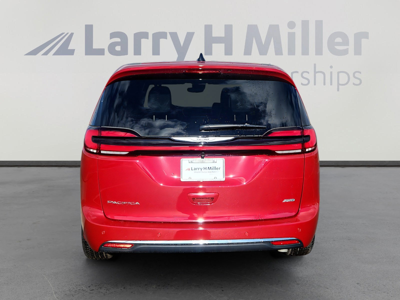 New 2026 Chrysler Pacifica Select AWD/4WD image 5
