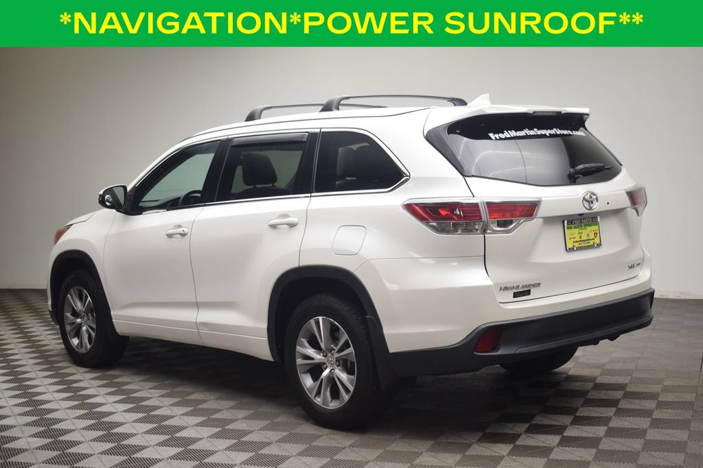 Used 2015 Toyota Highlander XLE AWD/4WD image 6