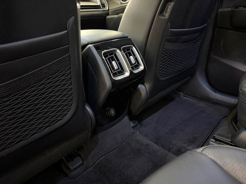 Used 2024 Kia Sorento SX image 25