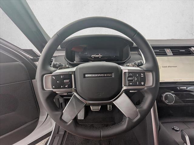 New 2025 Land Rover Discovery Dynamic SE AWD/4WD image 12