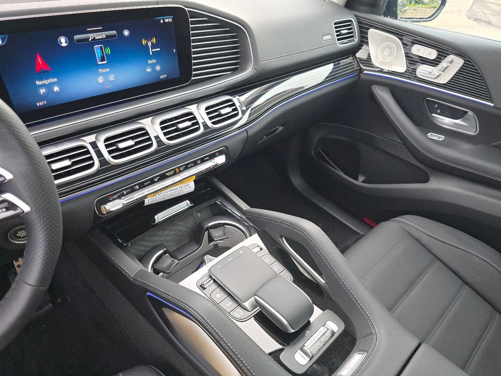 New 2026 Mercedes-Benz GLS 450 4MATIC image 32